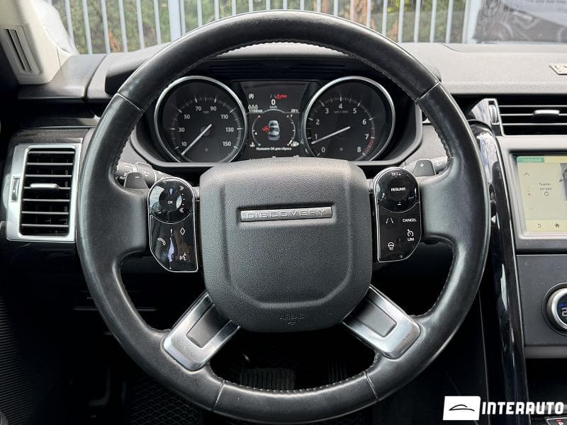 Land Rover Discovery 2019 — Миниатюра 10