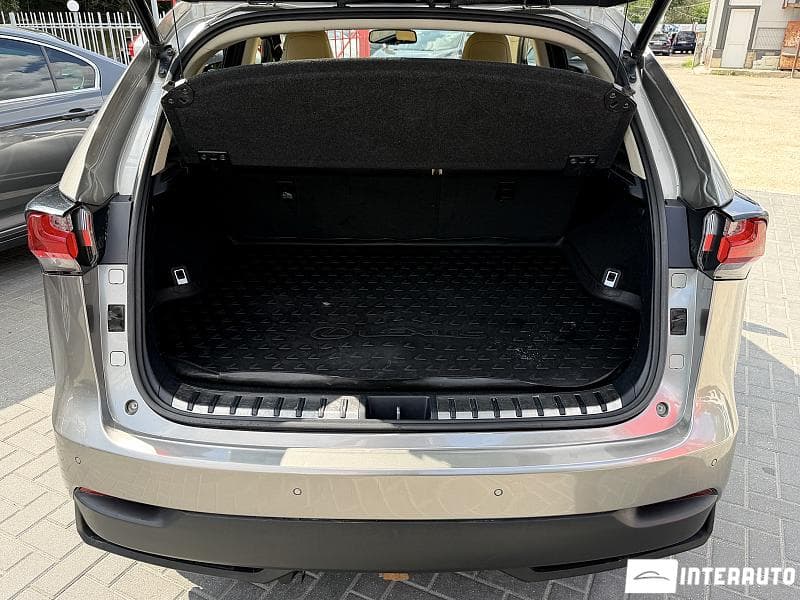 2016 Lexus NX 300H — Miniatură 20
