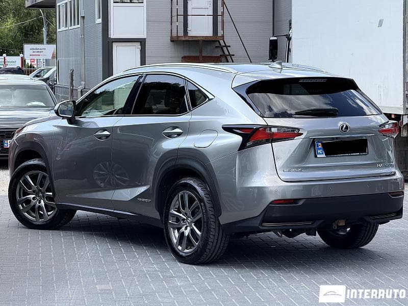 2016 Lexus NX 300H — Miniatură 3