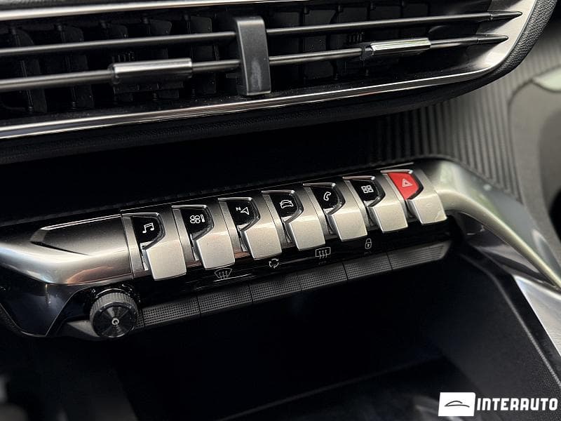 2019 Peugeot 3008 — Miniatură 12