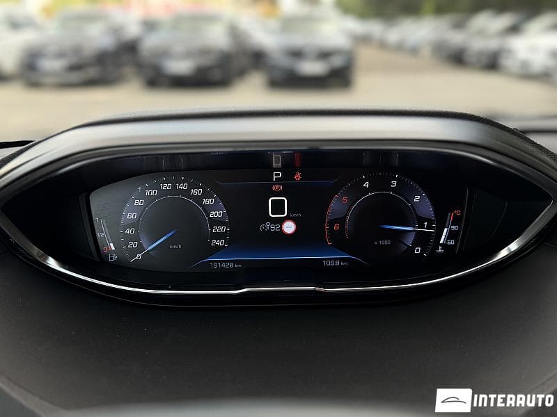 2019 Peugeot 3008 — Miniatură 10
