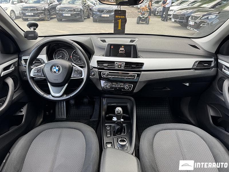 2017 BMW X1 1.6D — Miniatură 17