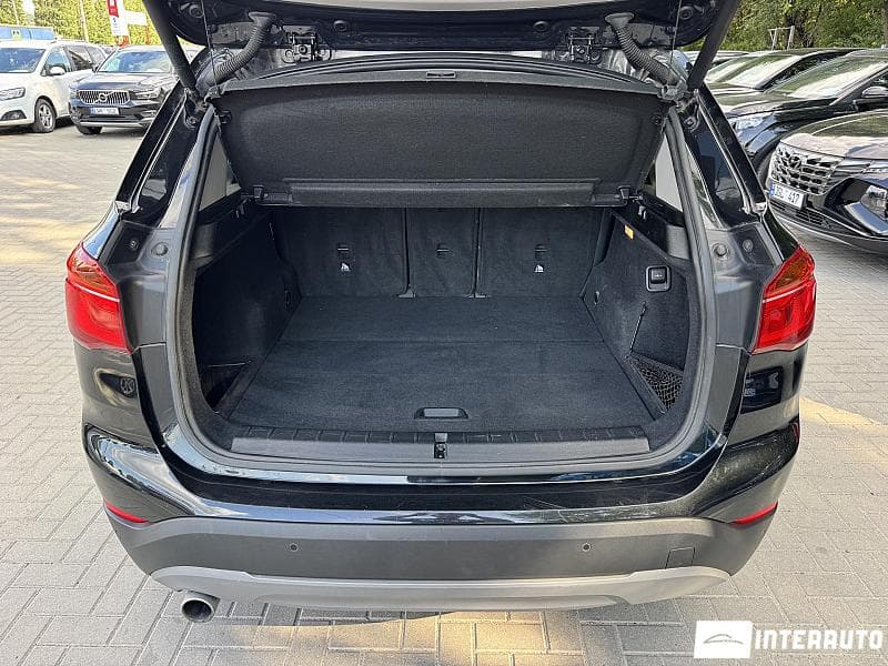 2017 BMW X1 1.6D — Miniatură 5