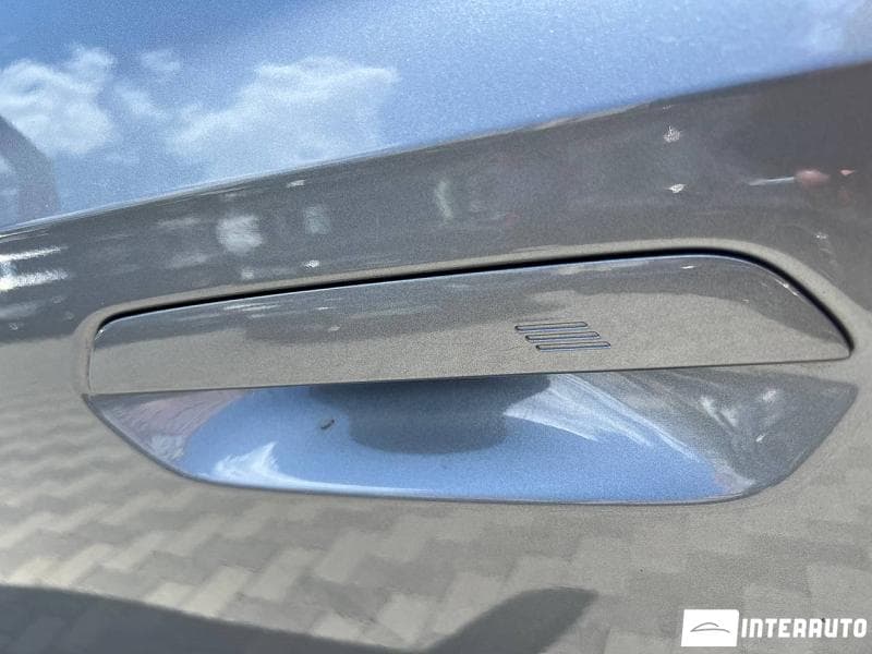 BMW iX1 xDrive30 2023 — Миниатюра 7