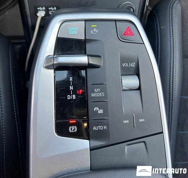 BMW iX1 xDrive30 2023 — Миниатюра 18