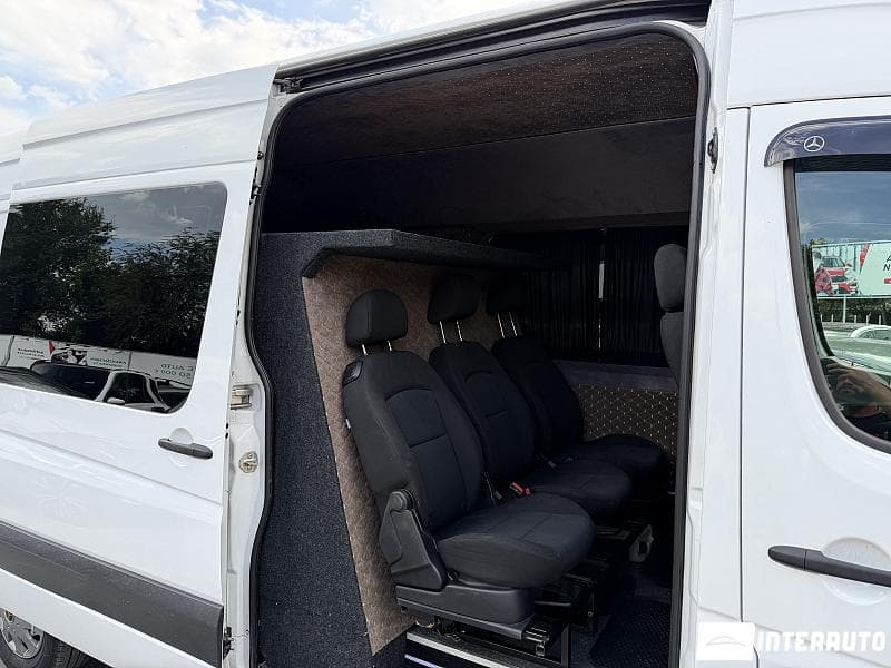 Mercedes Sprinter 2018 — Миниатюра 12