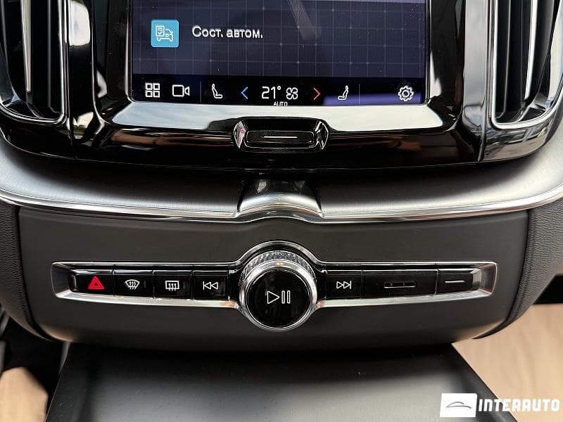 Volvo XC 60 2021 — Миниатюра 12