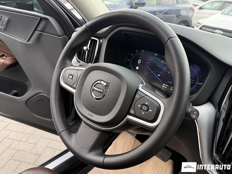 Volvo XC 60 2021 — Миниатюра 7