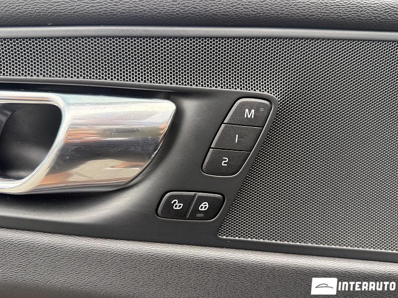 Volvo XC 60 2021 — Миниатюра 20