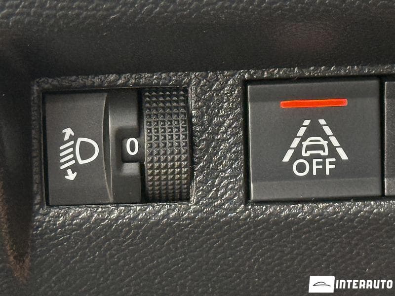 Peugeot 2008 2021 — Миниатюра 8