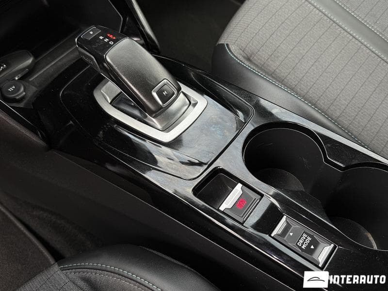 Peugeot 2008 2021 — Миниатюра 17