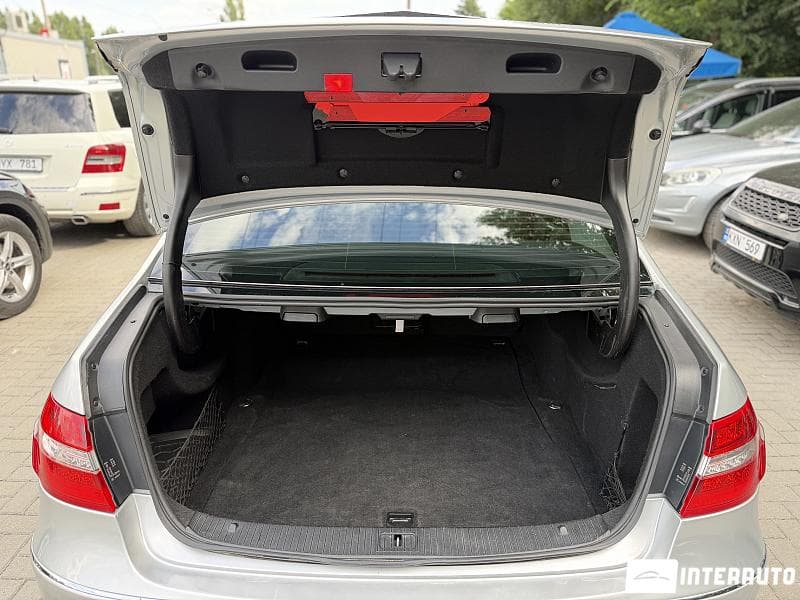 2010 Mercedes E 220 — Miniatură 20