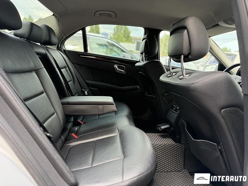 2010 Mercedes E 220 — Miniatură 19