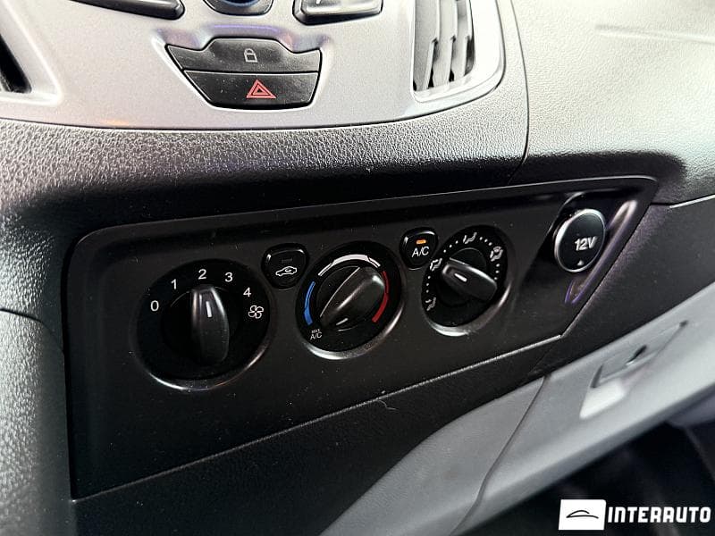 2014 Ford Transit — Miniatură 10