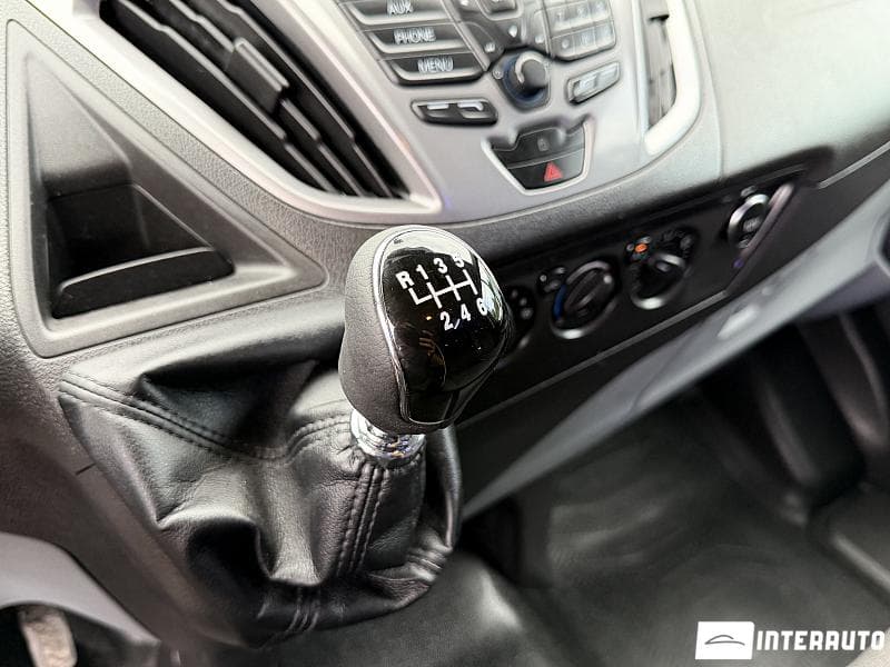 2014 Ford Transit — Miniatură 11