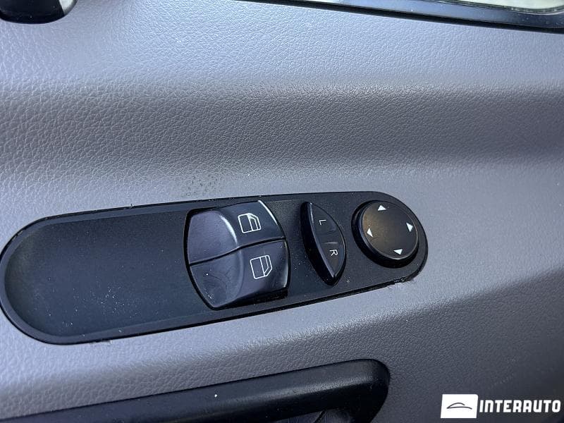 Volkswagen Crafter 2016 — Миниатюра 18