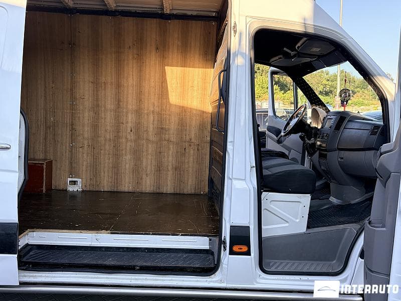 Volkswagen Crafter 2016 — Миниатюра 15