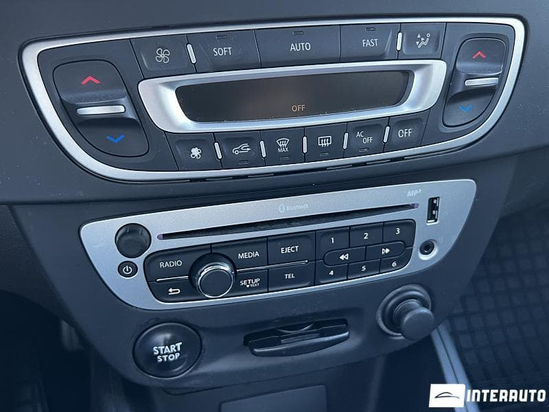 2012 Renault Megane — Miniatură 11