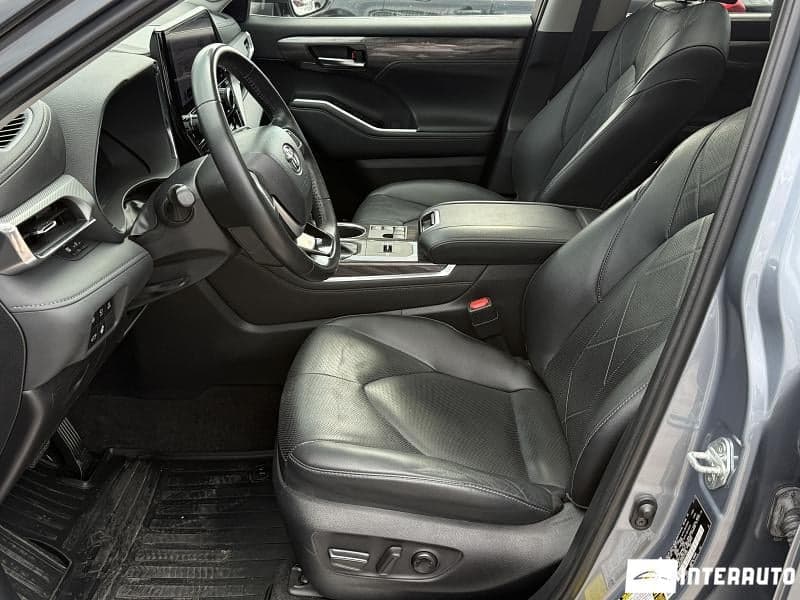 Toyota Highlander 2023 — Миниатюра 7