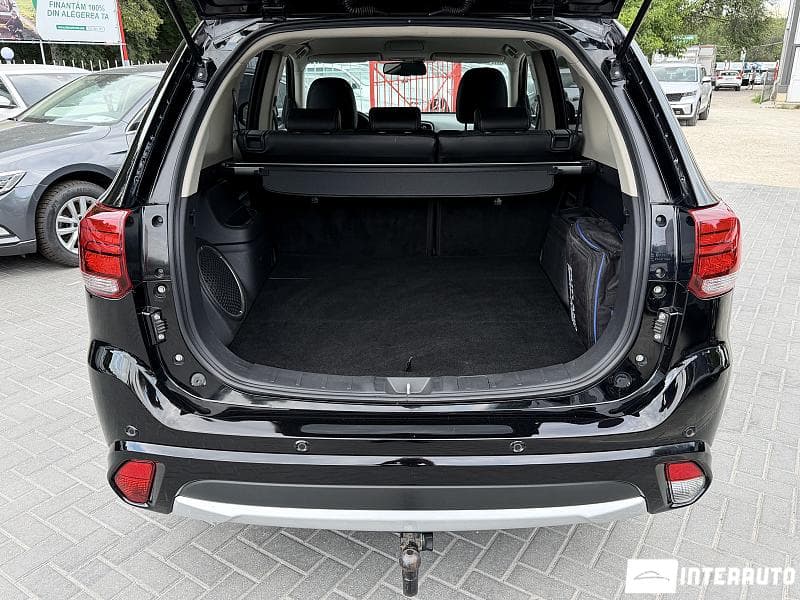 Mitsubishi Outlander 2015 — Миниатюра 18