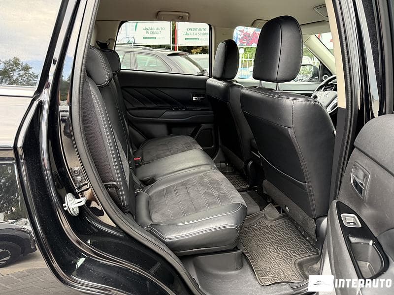 Mitsubishi Outlander 2015 — Миниатюра 16