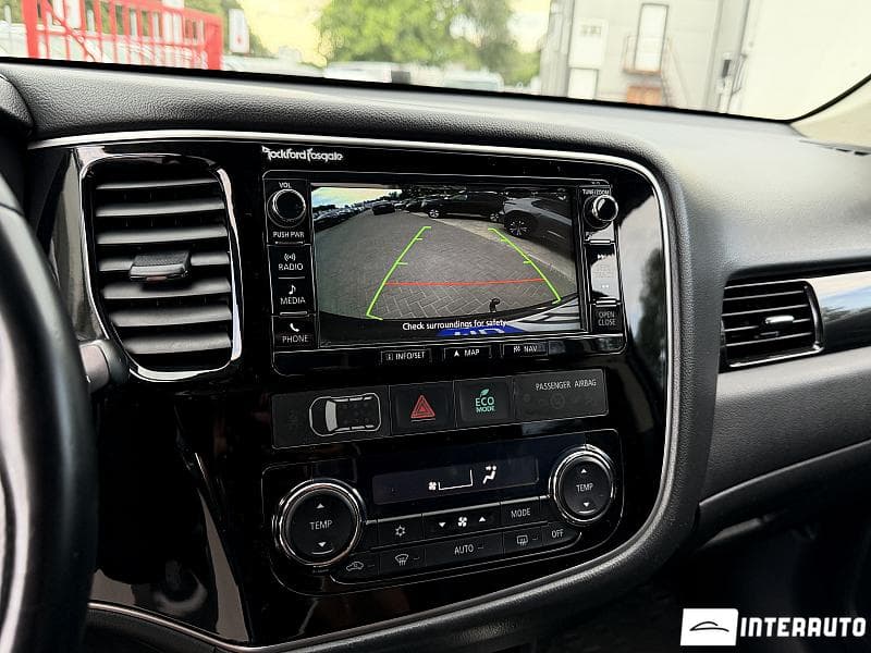 Mitsubishi Outlander 2015 — Миниатюра 10