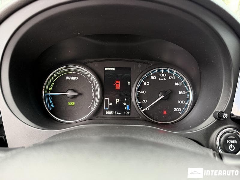 Mitsubishi Outlander 2015 — Миниатюра 9