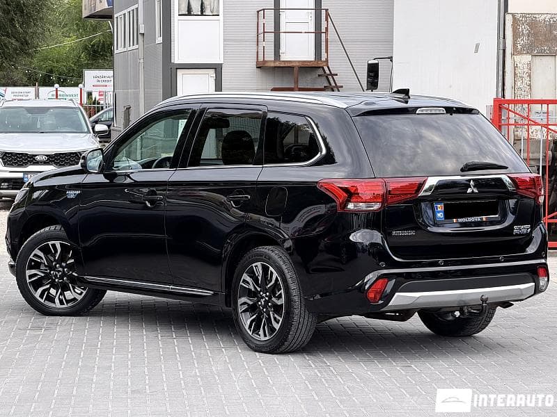 Mitsubishi Outlander 2015 — Миниатюра 4
