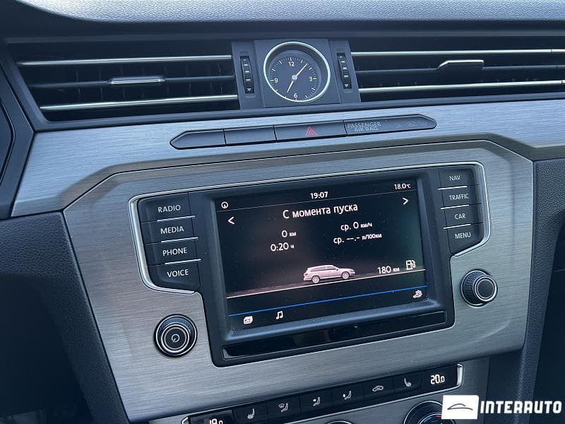 Volkswagen Passat 2016 — Миниатюра 10
