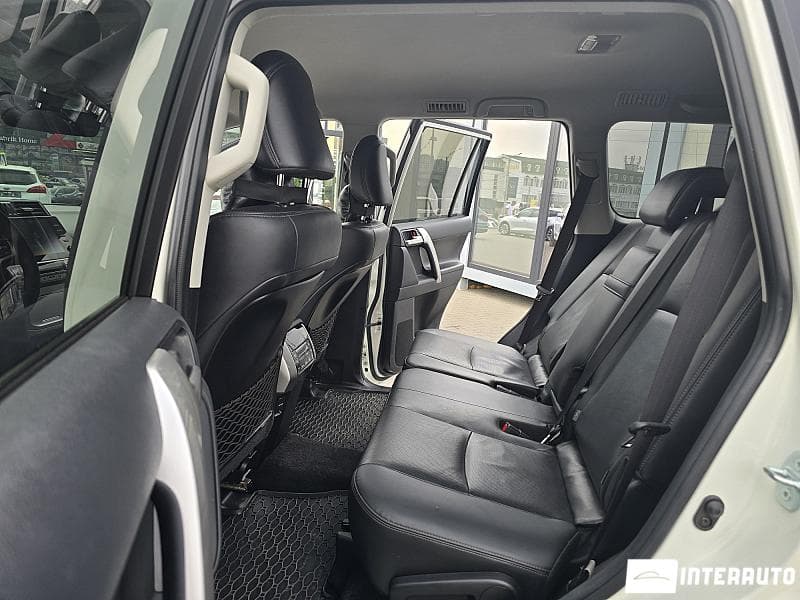 Toyota Land Cruiser Prado 2020 — Миниатюра 17