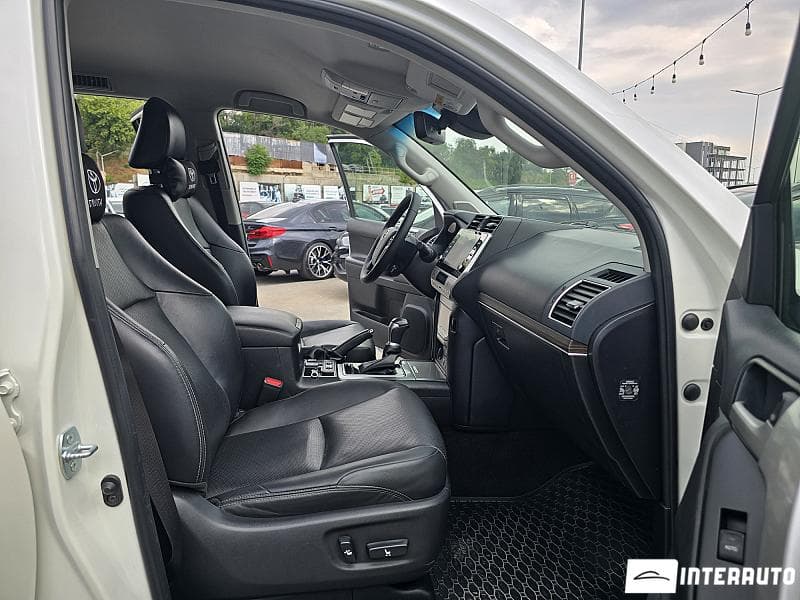Toyota Land Cruiser Prado 2020 — Миниатюра 14