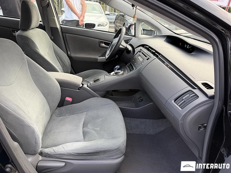 Toyota Prius 2011 — Миниатюра 6