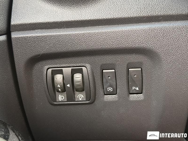 2017 Renault Captur — Miniatură 10
