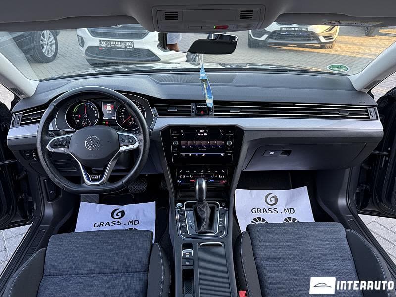 Volkswagen Passat GTE 2021 — Миниатюра 6