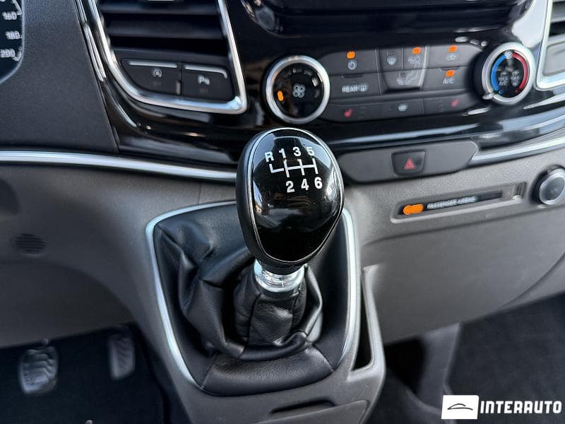 2019 Ford Transit — Miniatură 11