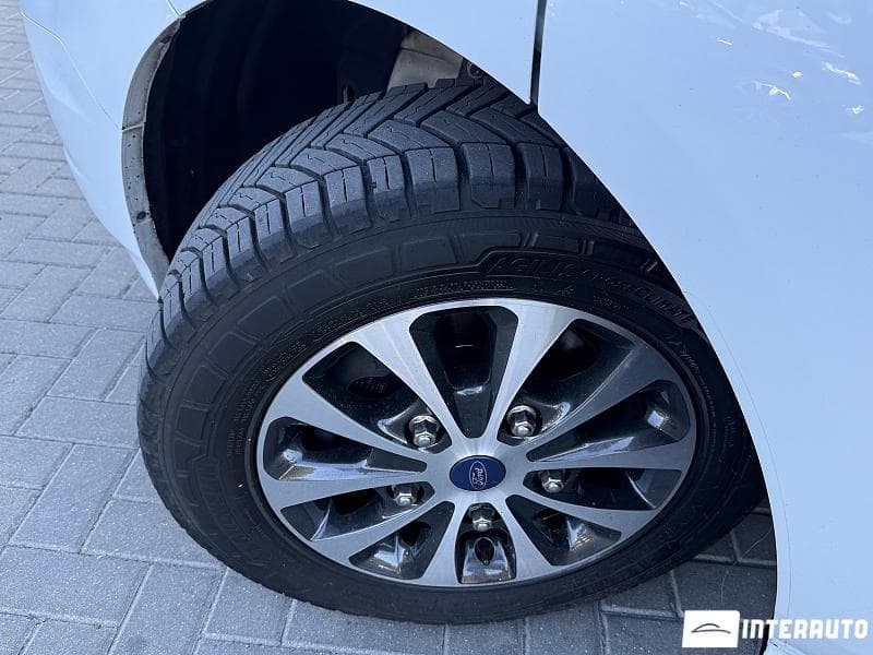 2019 Ford Transit — Miniatură 18