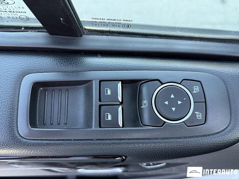 2019 Ford Transit — Miniatură 20