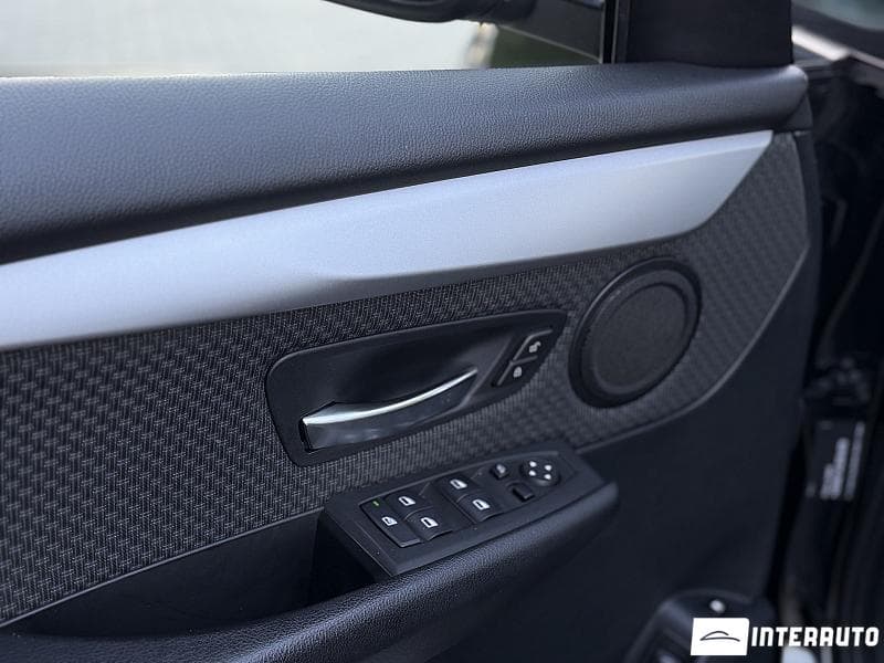 BMW 225XE 2019 — Миниатюра 8