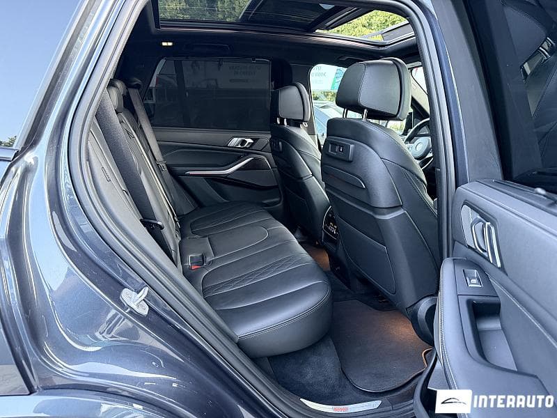 BMW X5 4.0i 2019 — Миниатюра 8