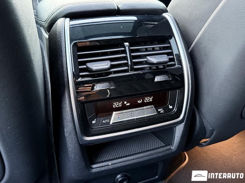 BMW X5 4.0i 2019 — Миниатюра 19
