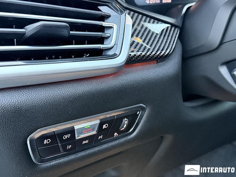 BMW X5 4.0i 2019 — Миниатюра 16