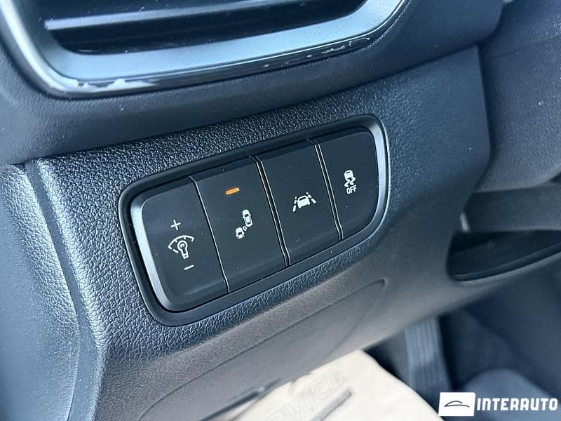Hyundai Santa Fe 2019 — Миниатюра 16