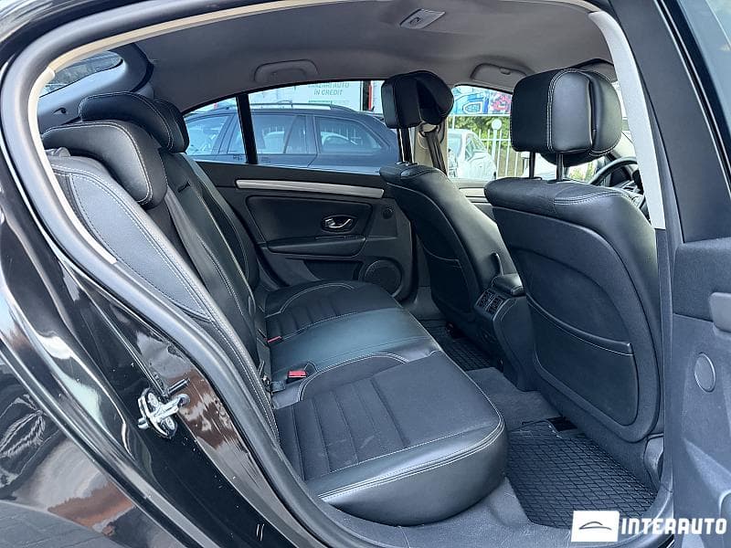 2015 Renault Laguna — Miniatură 15