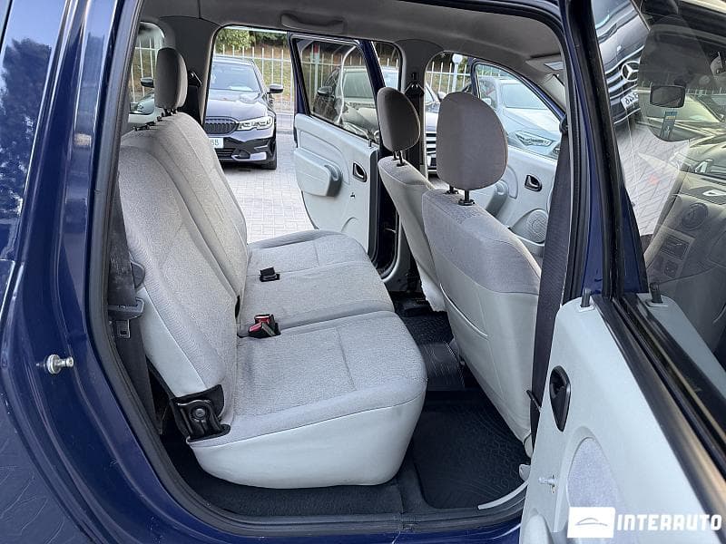 2010 Dacia Logan MCV — Miniatură 13