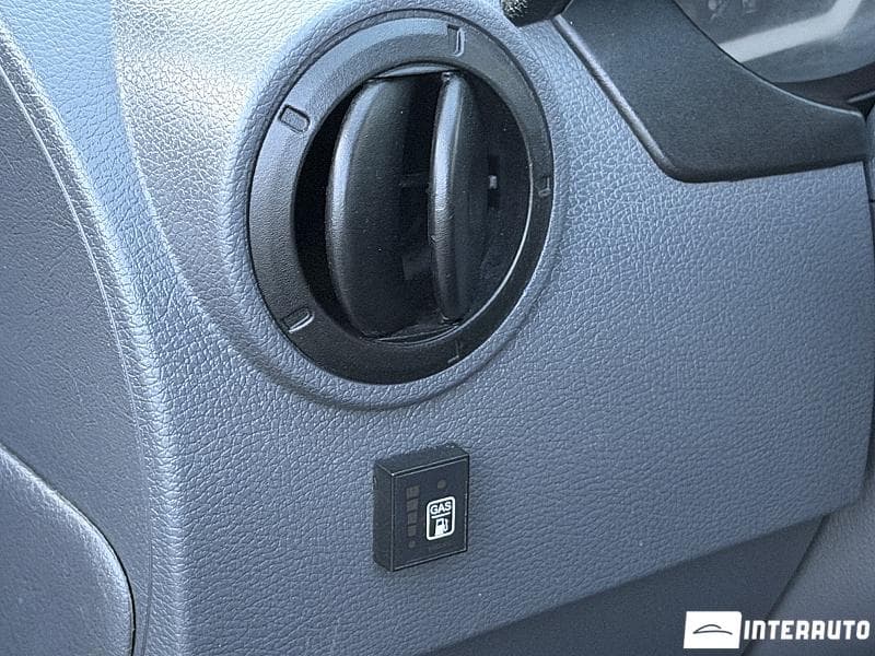 2010 Dacia Logan MCV — Miniatură 11
