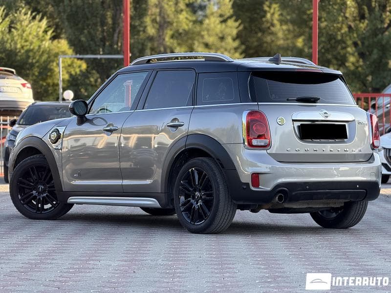 Mini Countryman Cooper S ALL4 2018 — Миниатюра 3