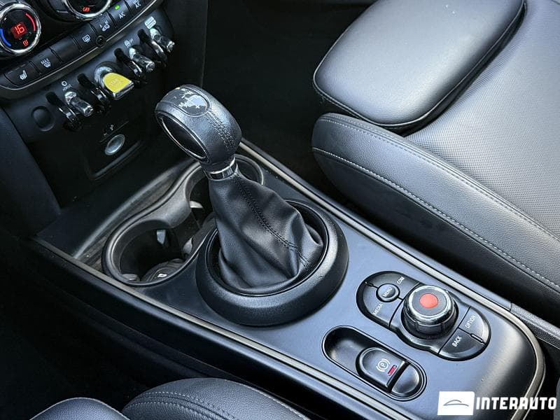 Mini Countryman Cooper S ALL4 2018 — Миниатюра 16