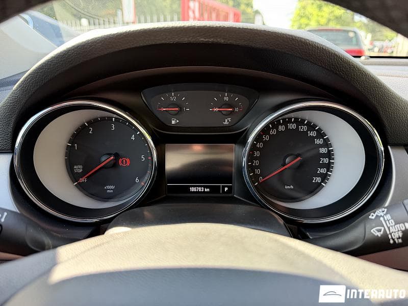 2019 Opel Astra — Miniatură 9