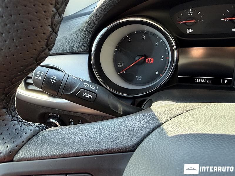 2019 Opel Astra — Miniatură 14