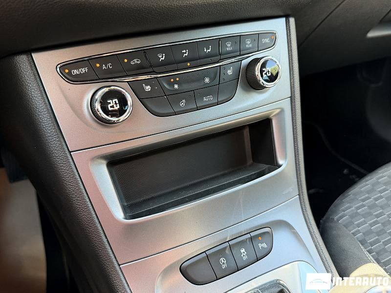 2019 Opel Astra — Miniatură 11